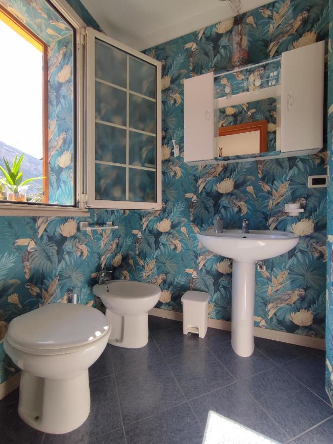 Casa Vacanze Isolotto Isola delle Femmine Luaran gambar