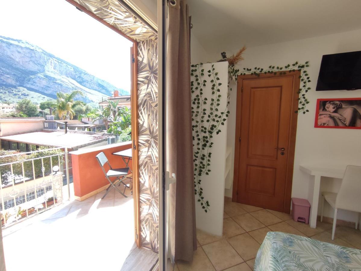 Casa Vacanze Isolotto Isola delle Femmine Luaran gambar