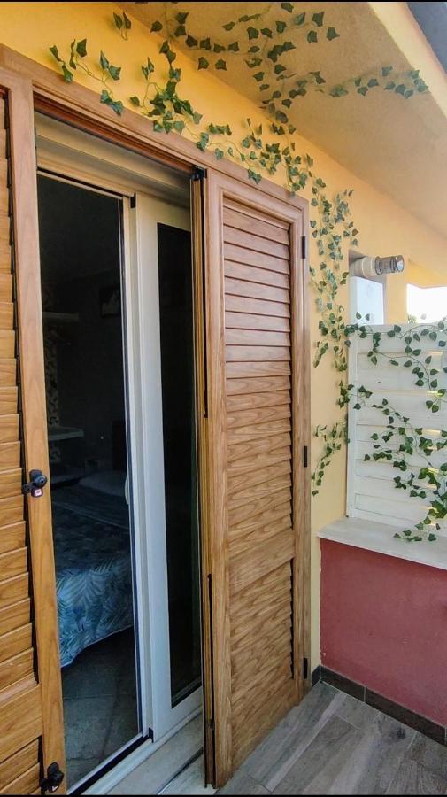 Casa Vacanze Isolotto Isola delle Femmine Luaran gambar