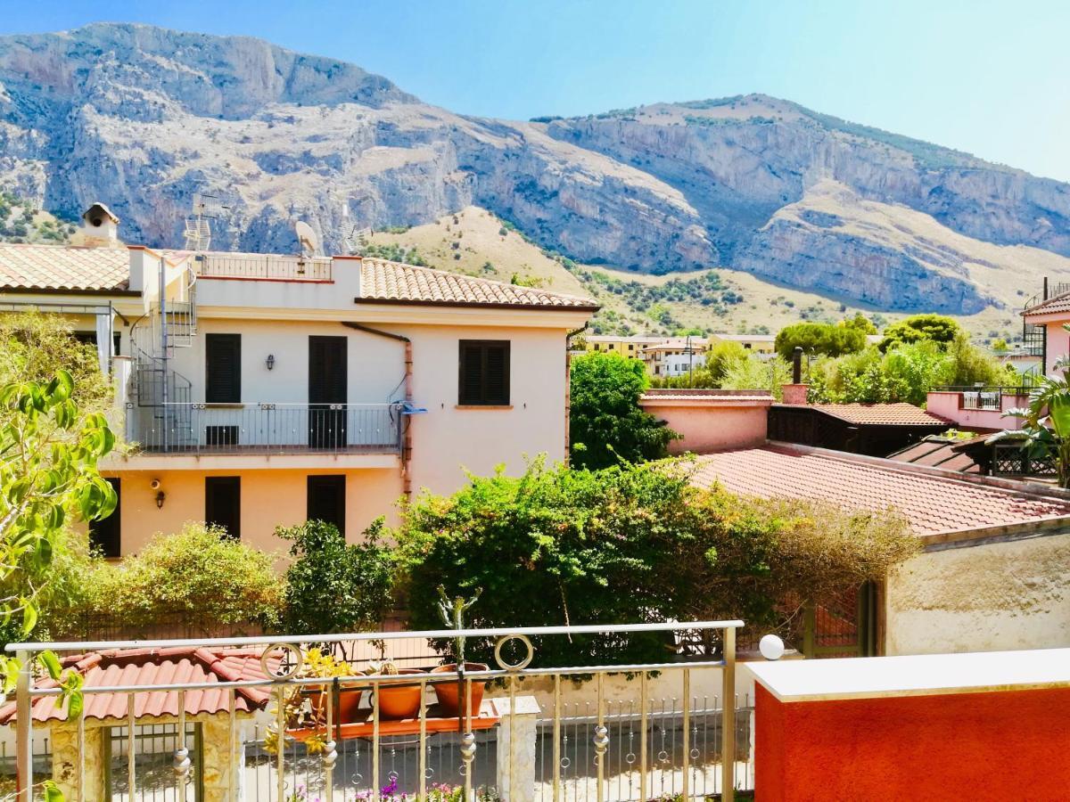 Casa Vacanze Isolotto Isola delle Femmine Luaran gambar